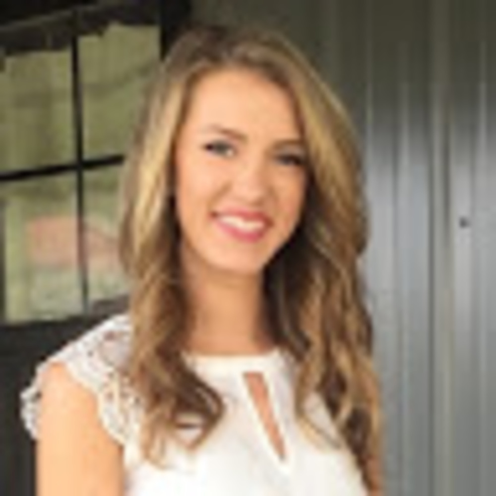 Meet your Posher, Alisha